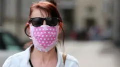 နှာခေါင်းစည်းတွေကို ဝယ်ယူ စုဆောင်းမှုတွေ များ