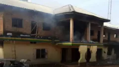 Ụlọọrụ ndị uweojii nke ndị ntorobịa gbara ọkụ n'Igboukwu