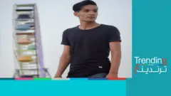 حمودي المولى شاب عراقي ناصري بسيط لا يبدو أن هناك من يكتب له أو يلحن له