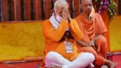 ਪ੍ਰਧਾਨ ਮੰਤਰੀ ਨਰਿੰਦਰ ਮੋਦੀ ਅਤੇ ਆਰਐੱਸਐੱਸ ਮੁਖੀ ਮੋਹਨ ਭਾਗਵਤ