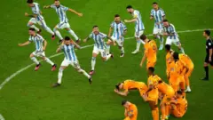 الأرجنتين فازت على هولندا بركلات الترجيح وصعدت إلى نصف نهائي كأس العالم