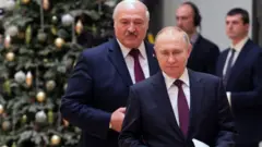 Лукашенко путін