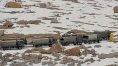 இந்திய ராணுவ வாகனங்கள்