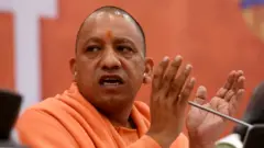 योगी आदित्यनाथ