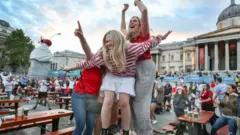 Celebraciones por la victoria de Inglaterra en la Eurocopa.