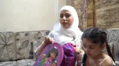 مرام وابنتها