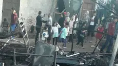 آتش‌سوزی در اردوگاه واتی در جزیره ساموس، هزاران نفر این اردوگاه را تخلیه کردند