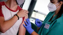 Vaccination with Moderna in Valencia, Spain, 5 Jul 21