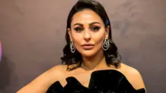 الممثلة الأردنية ميس حمدان