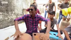 કલાકારનો ફોટો