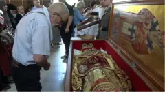 Vernici se poklanjaju moštima