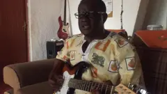Sebigeri Paul 'Mimy la Rose' wo muri Orchestre Impala
