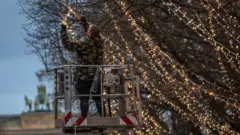 Hojjetaa magaalaa Barliin miidhassaa jiru