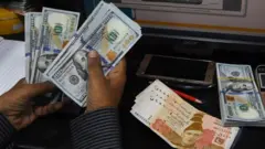 ڈالر