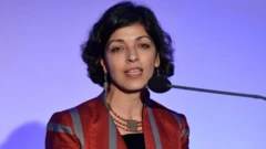 رینا امیري