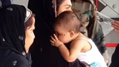 काबुल से लौटे लोग