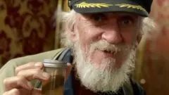 Terry Lee, el maestro coctelero del hotel Downtown.