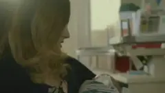 মায়ের জরায়ু বদলে জন্ম নিলো শিশু