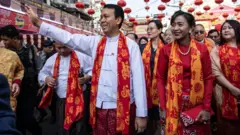 ဦးဖြိုးမင်းသိန်းနဲ့ ဇနီး