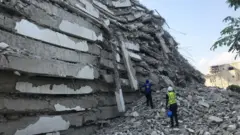 Building collapse in Lagos: Ikoyi 21 storey building collapse for Gerald Road, many trap