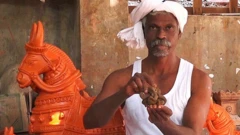 ஊருக்கு ஒரு கைவினையை அடையாளமாக உருவாக்கலாம்: சுடுமண் சிற்பியின் யோசனை