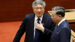Chánh án Tối cao Nguyễn Hòa Bình và Bộ trưởng Công an Tô Lâm họp Quốc hội hôm 20/5