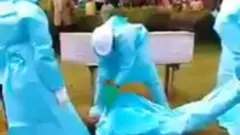 Capture de la vidéo de l'enterrement