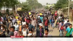 မုံရွာ သပိတ်ဦးဆောင်သူ ကိုဝေမိုးနိုင် ဖမ်းဆီးခံရ