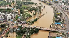 நீர் நிலை ஆக்கிரமிப்புகள்