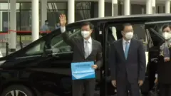 李家超