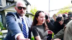 المديرة المالية لشركة هواوي، منغ وانزو، في فانكوفر، كندا