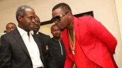 Aworan Igbakeji Aarẹ Yemi Osinbajo ati Olamide Badoo