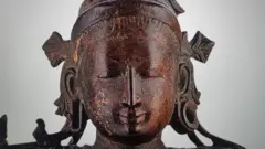 கல்லிடைக்குறிச்சியிலிருந்து திருடப்பட்டு, மீட்கப்பட்ட நடராஜர் சிலை