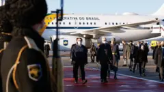 Bolsonaro desembarca em Moscou