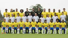 Jogadores alinhados