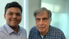 रतन टाटा के साथ अर्जुन देशपांडे