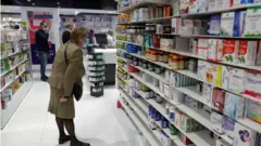 صيدلية في لبنان