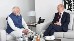 पीएम मोदी जर्मन चांसलर के साथ