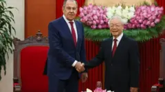 Tổng Bí thư Nguyễn Phú Trọng tiếp Bộ trưởng Ngoại giao Liên bang Nga