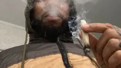 Гиёҳванд моддаларни сотиш учун очилган канал аъзоси қўйган расм