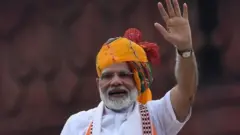 नरेंद्र मोदी