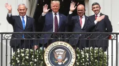 ترامپ، نتانیاهو و وزرای خارجه بحرین و امارات در بالکن کاخ سفید