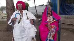 धेनू चव्हाण (105) आणि मोटाबाई चव्हाण (95)
