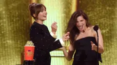 Wandavision's Elizabeth Olsen and Kathryn Hahn