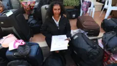 ካብ ሊብያ ናብ ኒጀር ዝገዓዙ ስደተኛታት