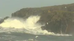 ရာသီဥတု ပြောင်းလဲမှုကြောင့် ပင်လယ်ရေမျက်နှာပြင် မြင့်တက်လာ