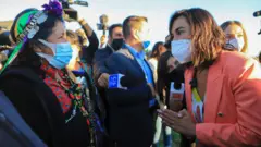 Mujeres haciendo periodismo.