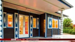 ဂျာမနီက ရေကန်ဘေးက အိမ်ကလေး တလုံး