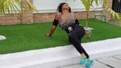 Onye na-eme 'exercise'