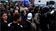 протести